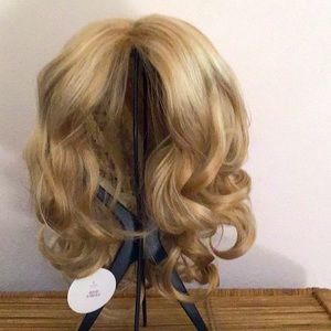 Unbranded wig